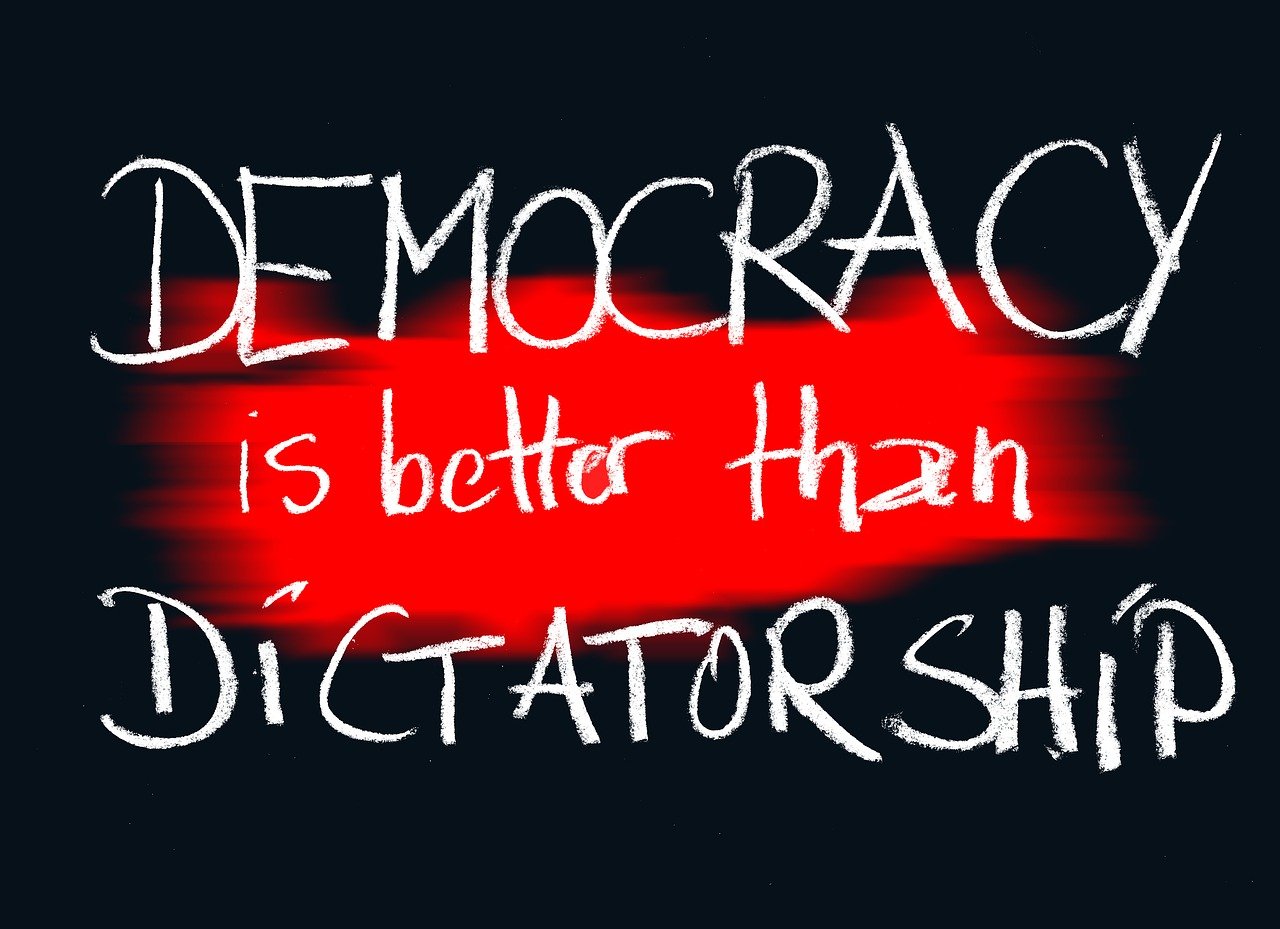 découvrez les principes de la démocratie participative, un modèle où les citoyens s'engagent activement dans le processus décisionnel. explorez comment cette approche favorise l'inclusion, la transparence et la responsabilité dans la gouvernance.