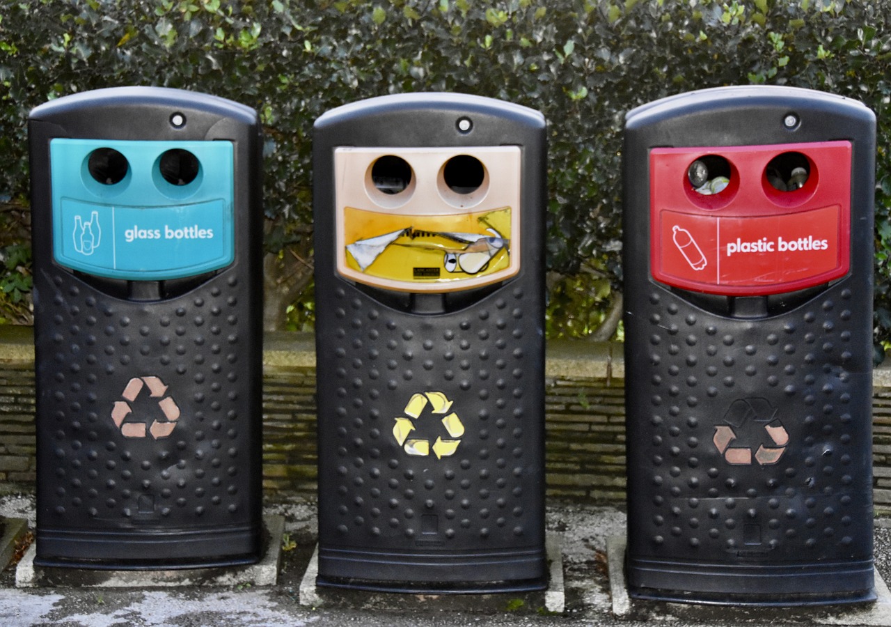 découvrez nos solutions innovantes de gestion des déchets qui optimisent le recyclage, réduisent les déchets et préservent l'environnement. informez-vous sur les meilleures pratiques pour une gestion durable et efficace des ressources.